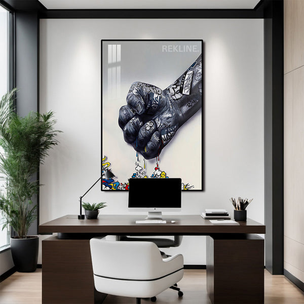 Graffiti Fist LED Canvas | 100×150 cm Urban Street Art, LED-Illuminated Crystal-Porcelain Painting, Gold/Black Frame |By REKLINE